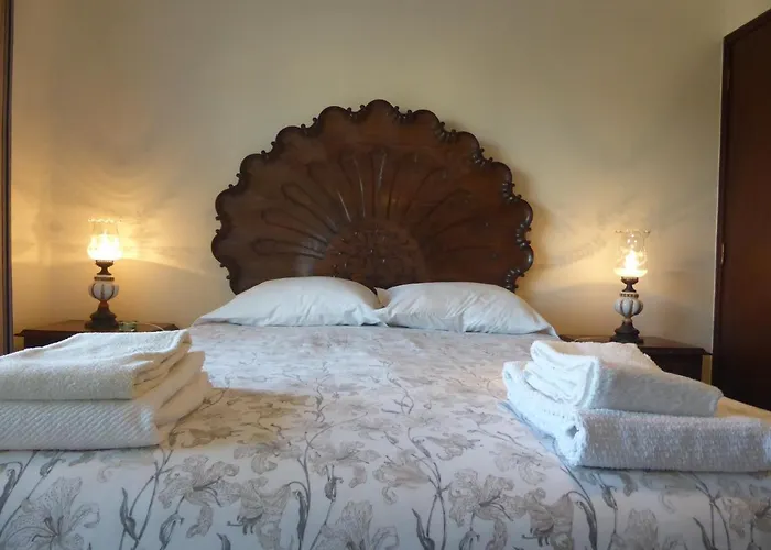 View Camelias House By Sixtyfive Boutique אריסרייה