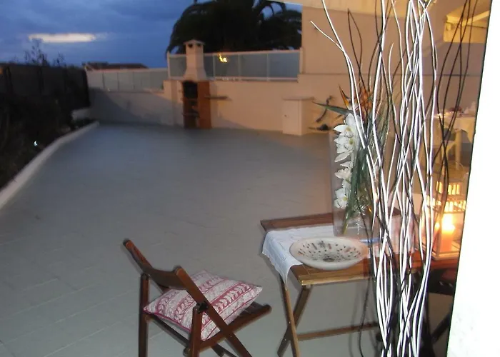 View Camelias House By Sixtyfive Boutique Tatil Evi